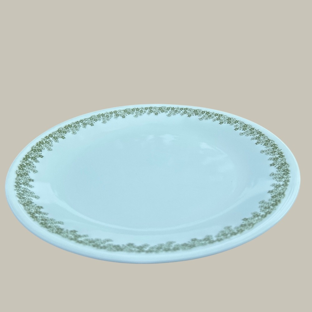 Corelle Livingware Crazy Daisy Spring Blossom Green Dinner Plates 10.5 Set of 2‎